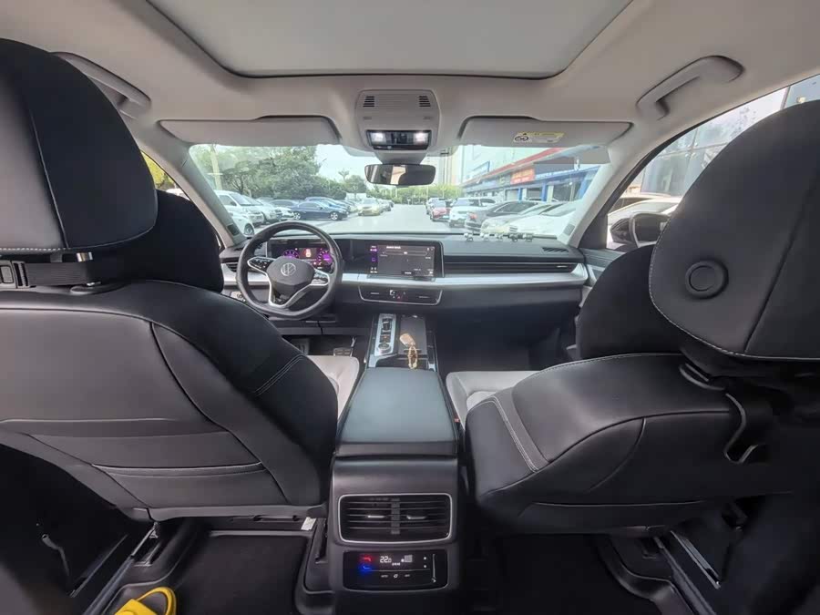 2023 380TSI 4WD R-Line First Edition - zdjęcie 4
