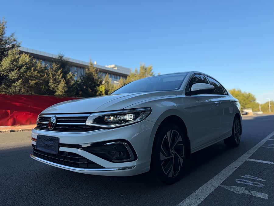 2023 Bora 200TSI DSG Intelligent Pro Edition - zdjęcie 1