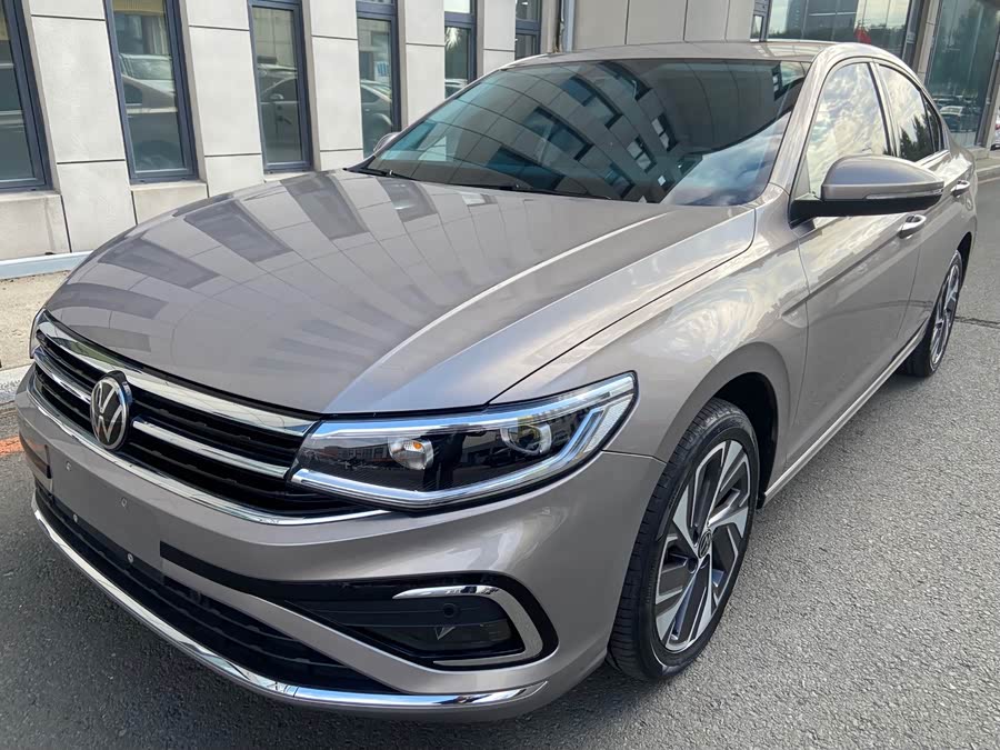 2023 Bora 200TSI DSG Joy Pro Edition - zdjęcie 1