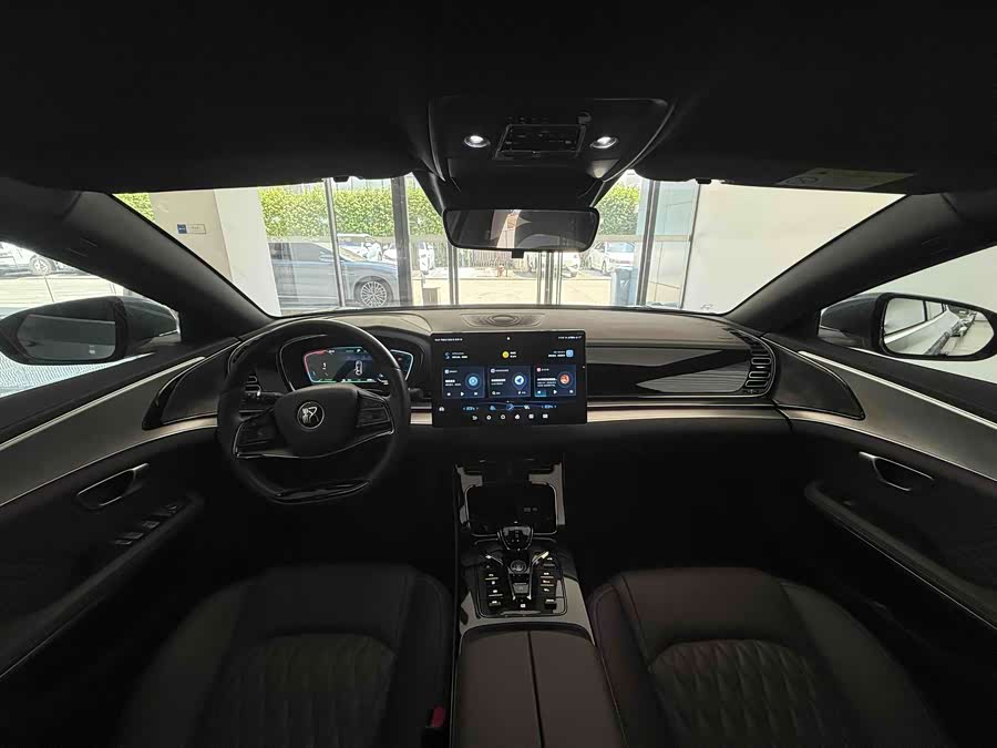 2023 EV Champion 605KM FWD Premium - zdjęcie 7