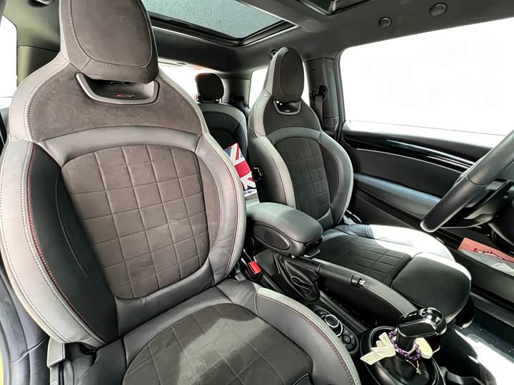 2023 MINI Facelift 2.0T COOPER S Racer - zdjęcie 17