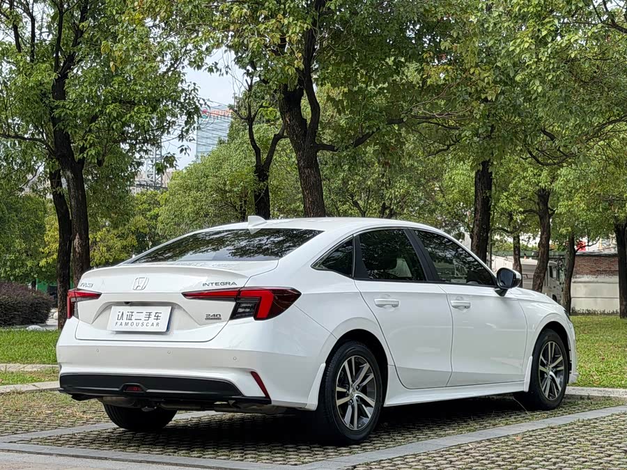 2023 Model 240 TURBO CVT Technology Edition - zdjęcie 7