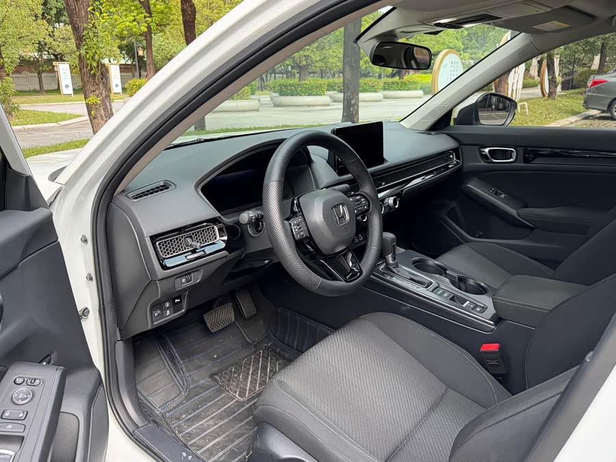 2023 Model 240 TURBO CVT Technology Edition - zdjęcie 8