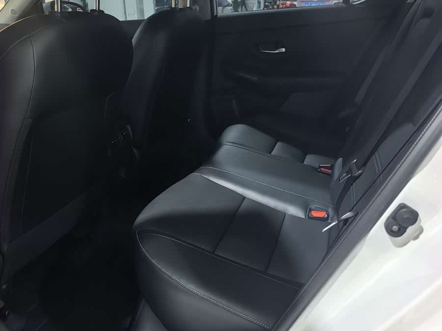 2023 Nissan Sylphy 1.6L CVT Enjoy - zdjęcie 13