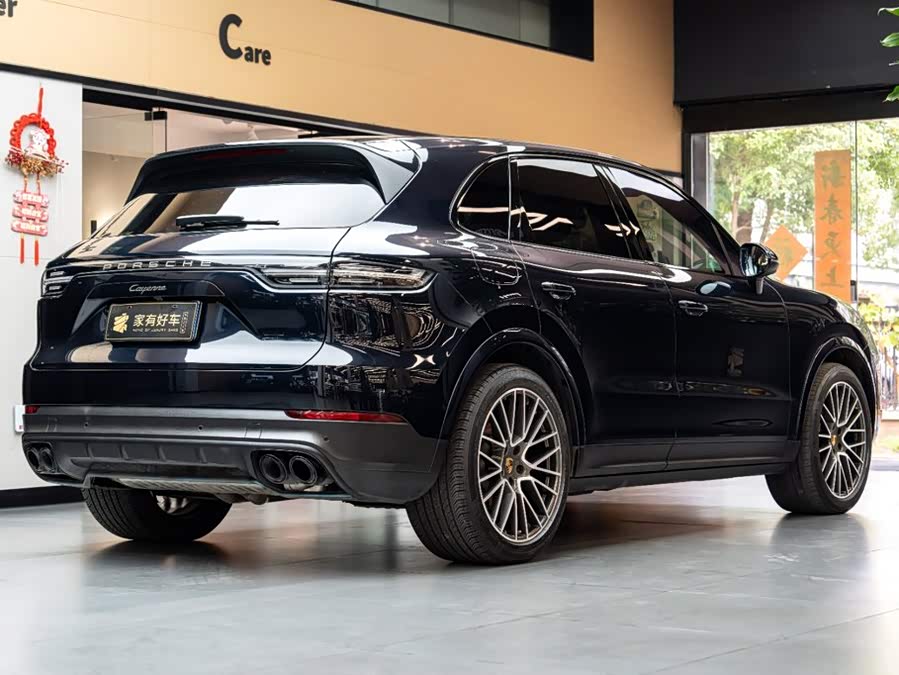 2023 Porsche Cayenne 3.0T Platinum Edition - zdjęcie 4