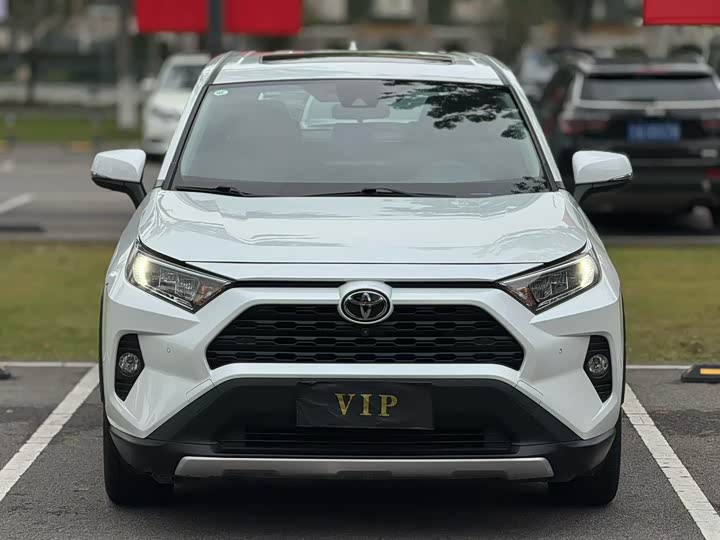 2023 RAV4 2.0L CVT 2WD Fashion - zdjęcie 11