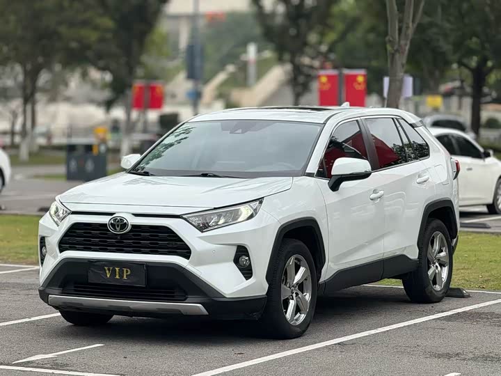 2023 RAV4 2.0L CVT 2WD Fashion - zdjęcie 10