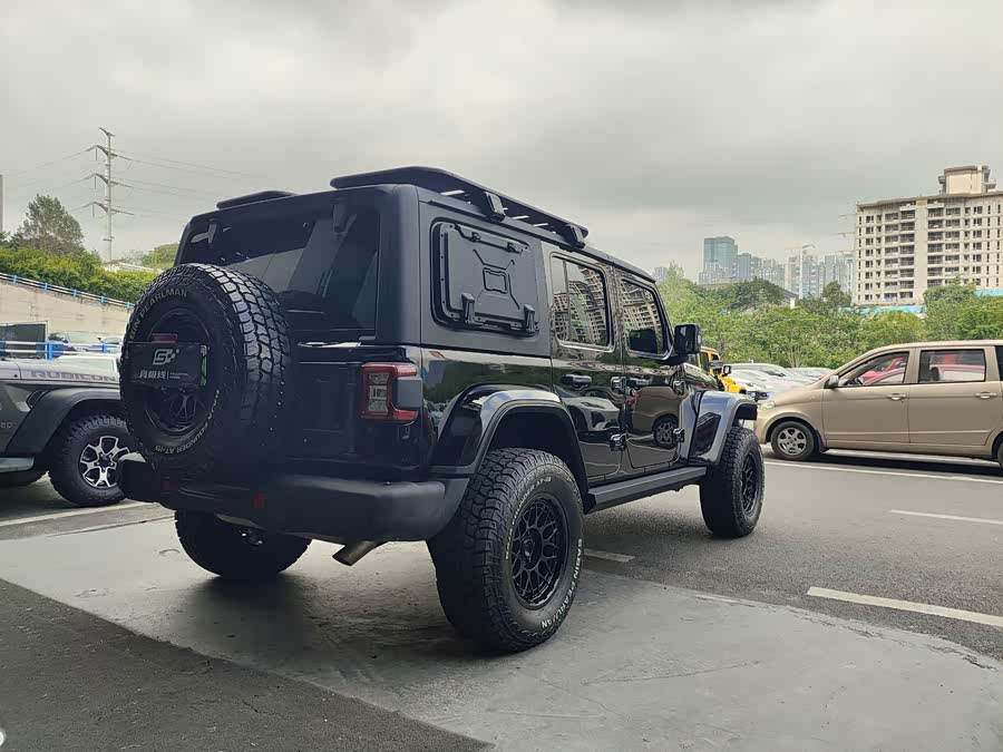 2024 Jeep Wrangler 2.0T 4xe Sahara - zdjęcie 16
