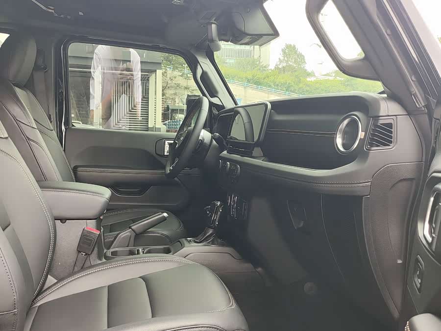 2024 Jeep Wrangler 2.0T 4xe Sahara - zdjęcie 7