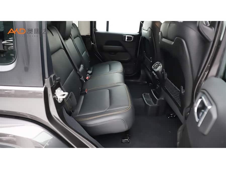 2024 Jeep Wrangler 2.0T Sahara 4-Door - zdjęcie 8