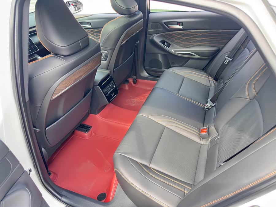 2024 Toyota Avalon 2.0L Luxury - zdjęcie 10