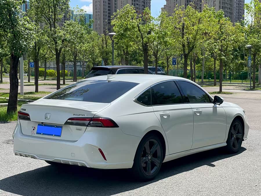 2025 Elegant Edition 260TURBO - zdjęcie 4