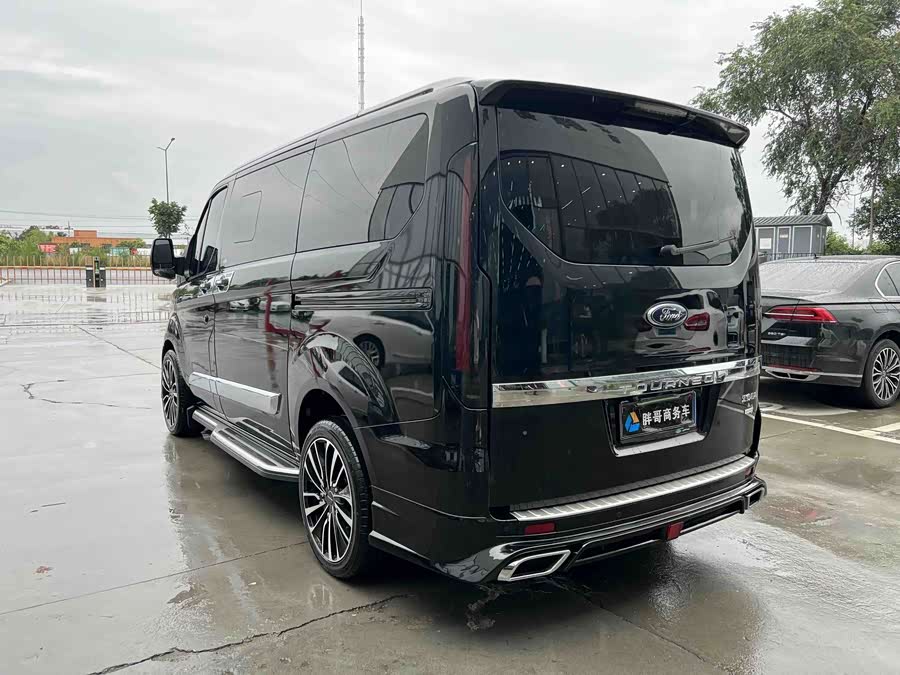 2025 Ford Black Knight 2.0T Gas Pursuit Edition - zdjęcie 12
