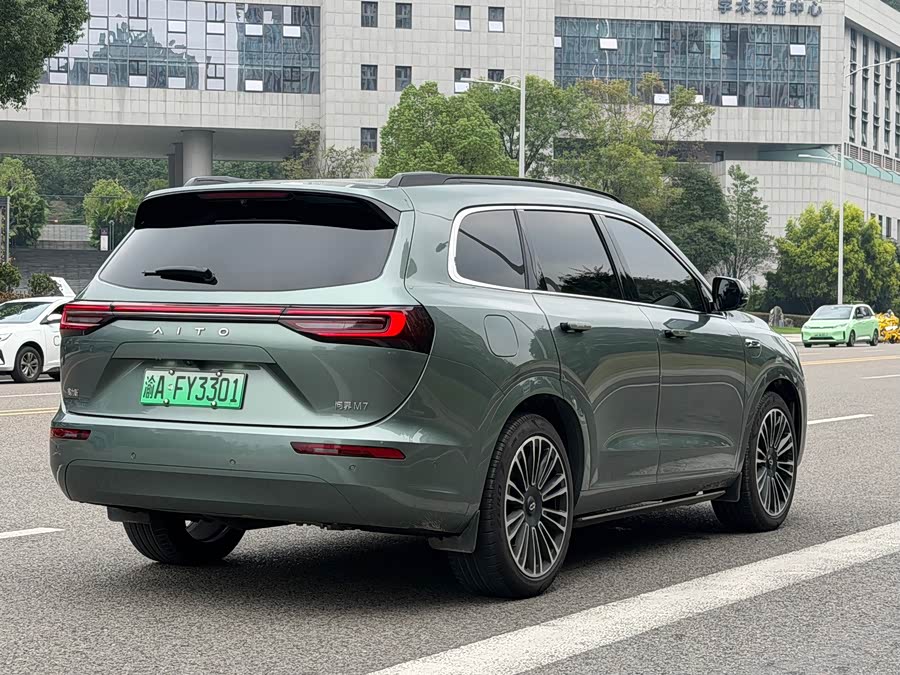 AITO M7 2024 1.5T Intelligent Driving Rear-Wheel Drive Max Version 5-Seater - zdjęcie 11