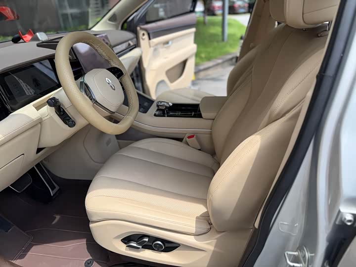 AITO M7 2024 1.5T Smart Drive Four-Wheel Drive Max Version 6 Seats - zdjęcie 17