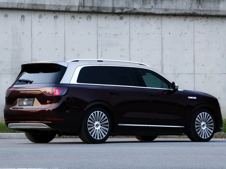 AITO M9 2025 Range Extender Max Version 52kWh 5-Seater (192-Line Laser Radar) - zdjęcie 3