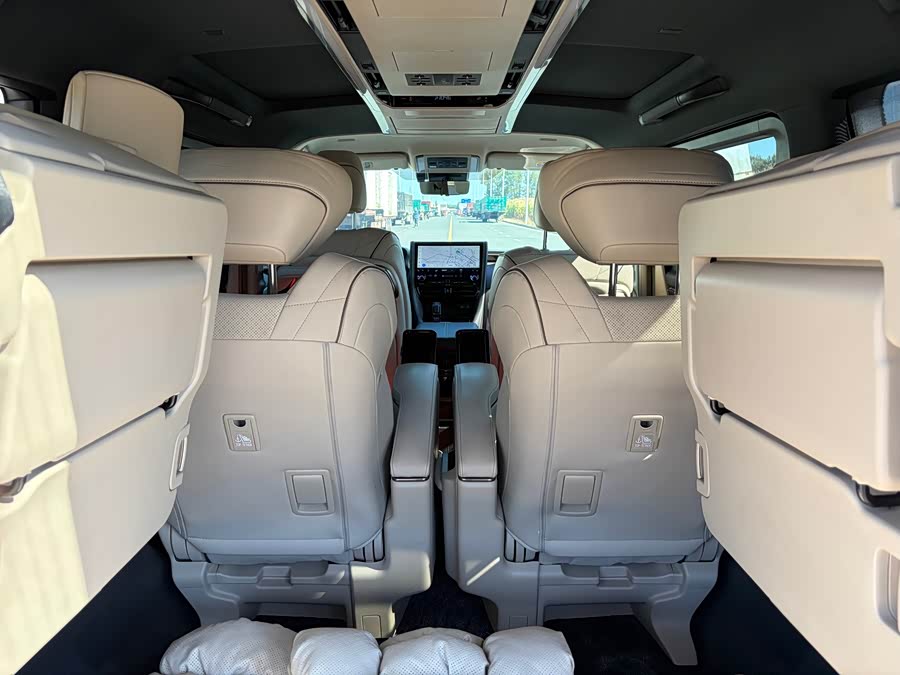 Alphard 2024 Dual Engine 2.5L Premium Edition - zdjęcie 10