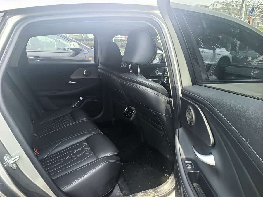Ariya 8 2022 1.6T DCT Standard - zdjęcie 13