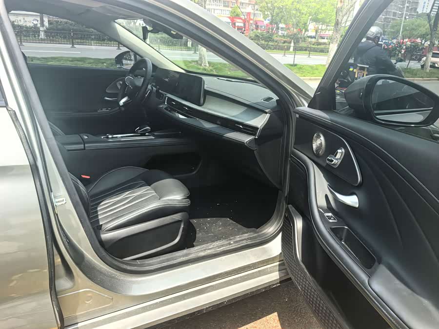 Ariya 8 2022 1.6T DCT Standard - zdjęcie 16