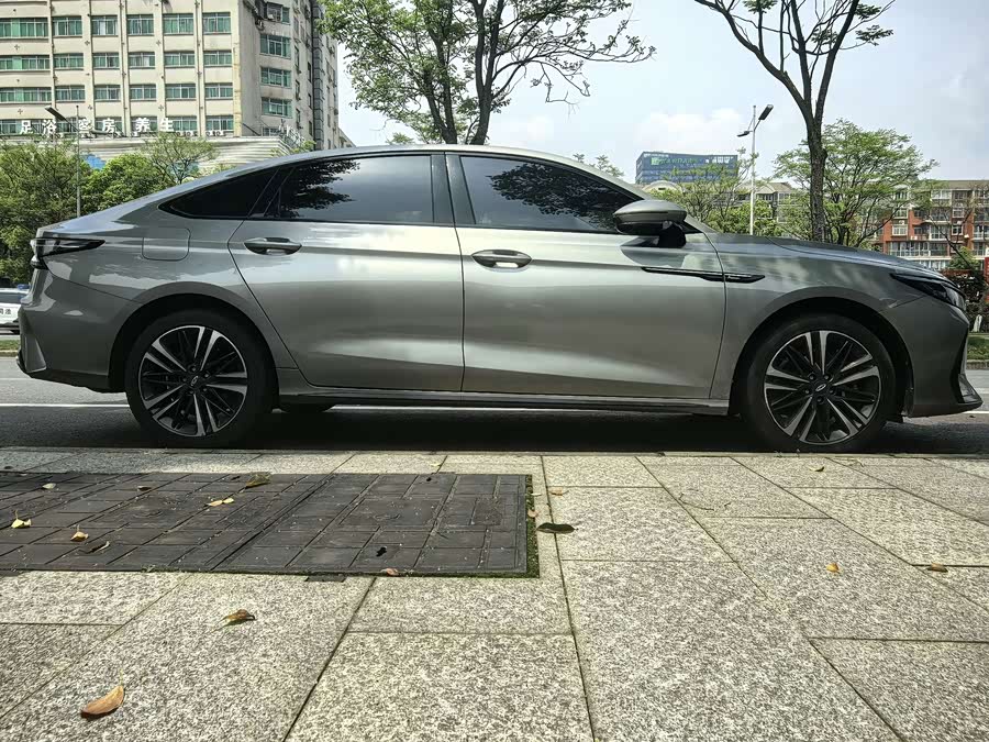 Ariya 8 2022 1.6T DCT Standard - zdjęcie 4