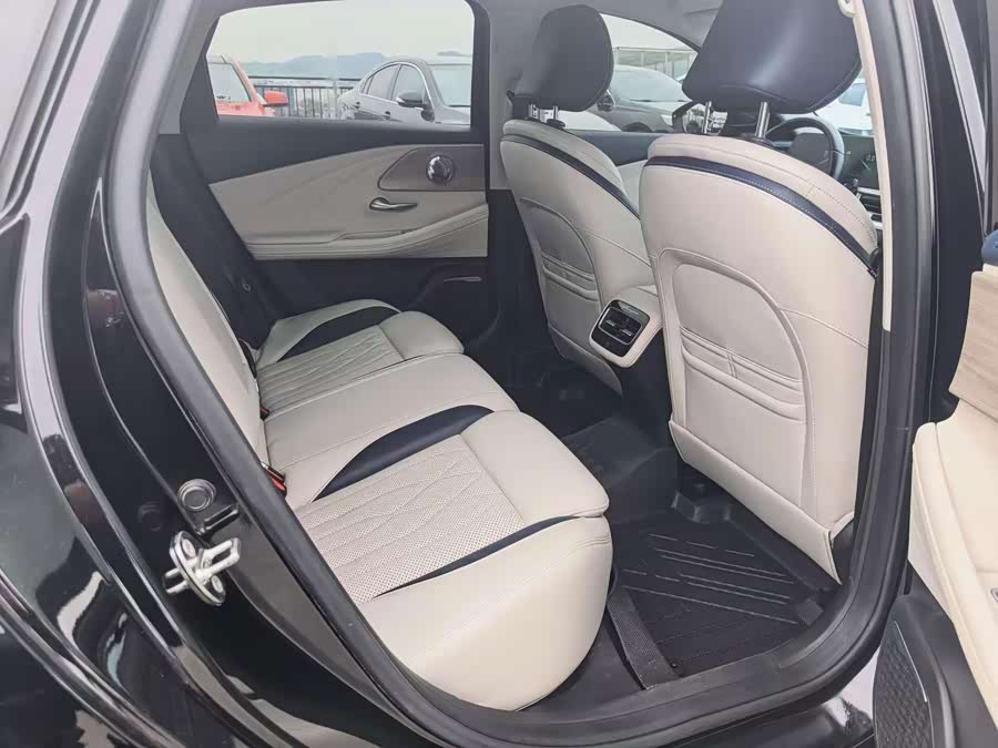 Ariya 8 2024 1.6T DCT Smart - zdjęcie 7