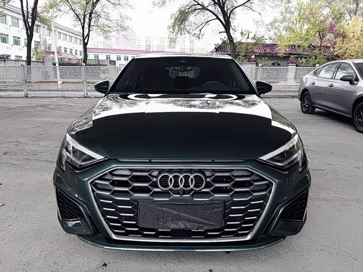 Audi A3 2024 Sportback 35 TFSI Luxury Sport - zdjęcie 17