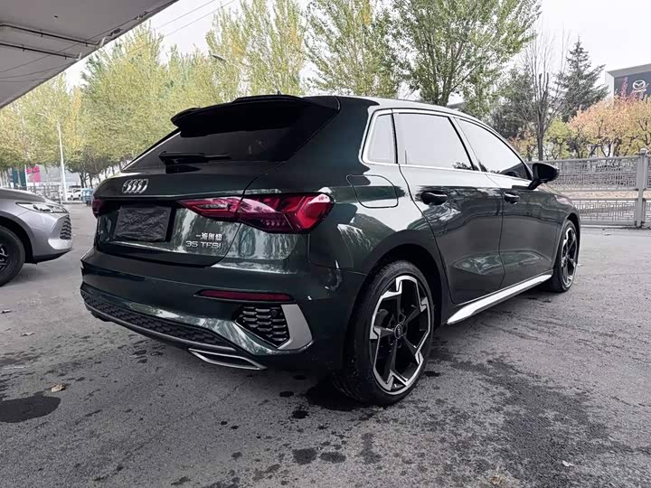 Audi A3 2024 Sportback 35 TFSI Luxury Sport - zdjęcie 19