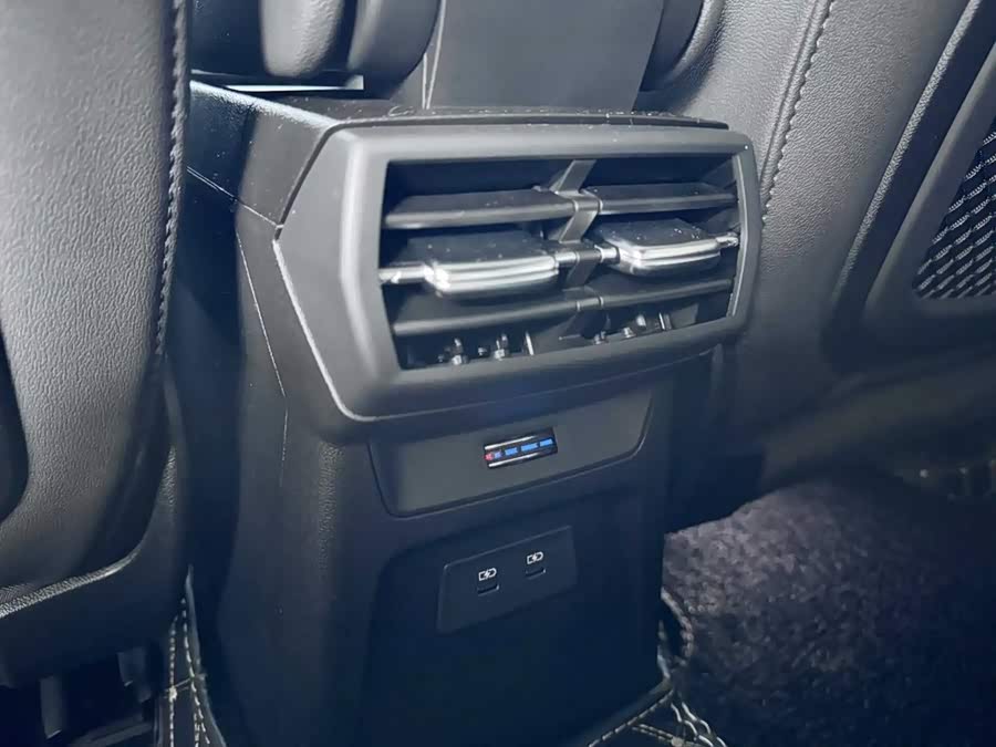 Audi A3 2024 Sportback 35 TFSI Luxury Sport - zdjęcie 9