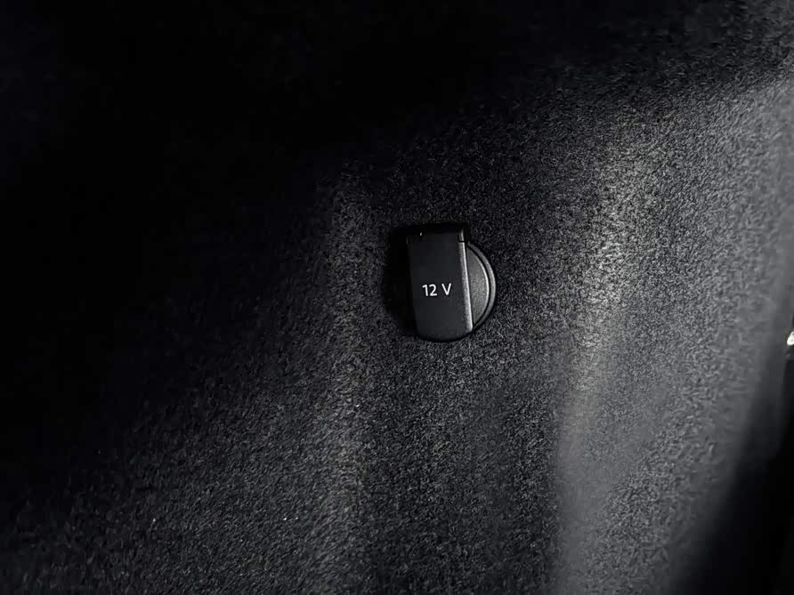 Audi A3 2024 Sportback 35 TFSI Luxury Sport - zdjęcie 10