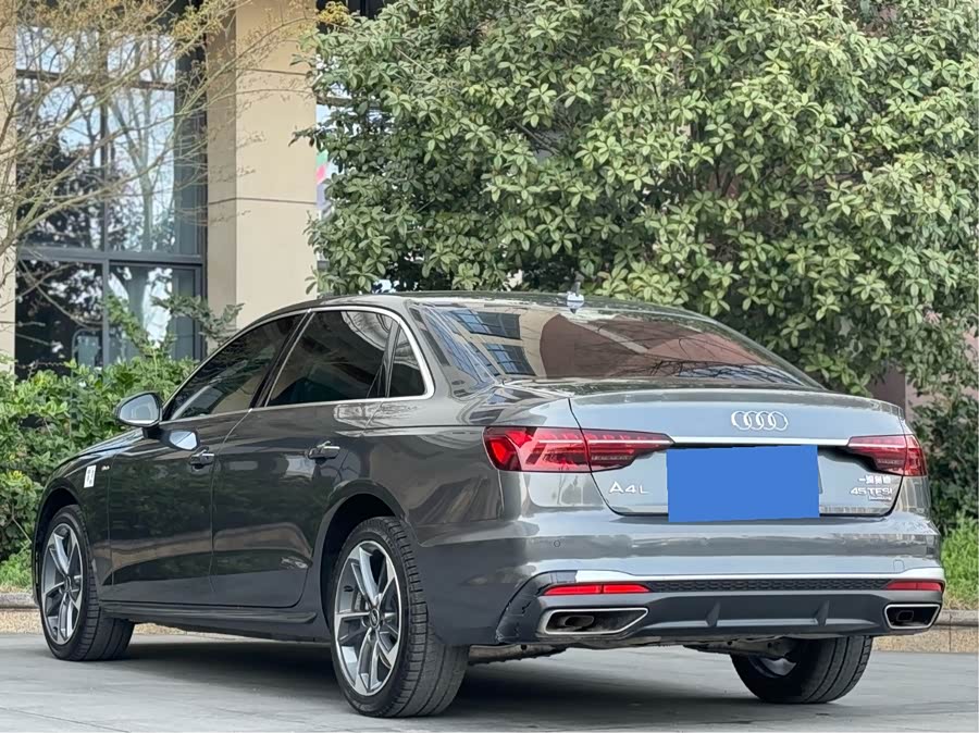 Audi A4L 2023 40 TFSI Fashion Dynamic Edition - zdjęcie 11