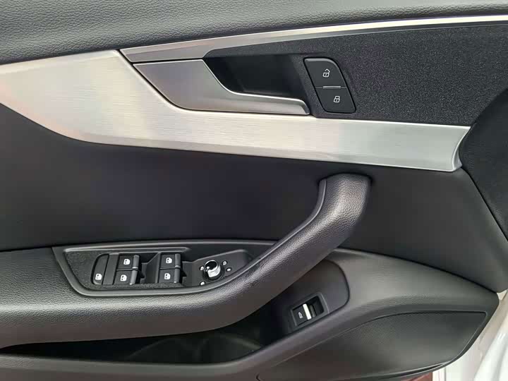 Audi A4L 2023 40 TFSI Fashion Dynamic Edition - zdjęcie 14