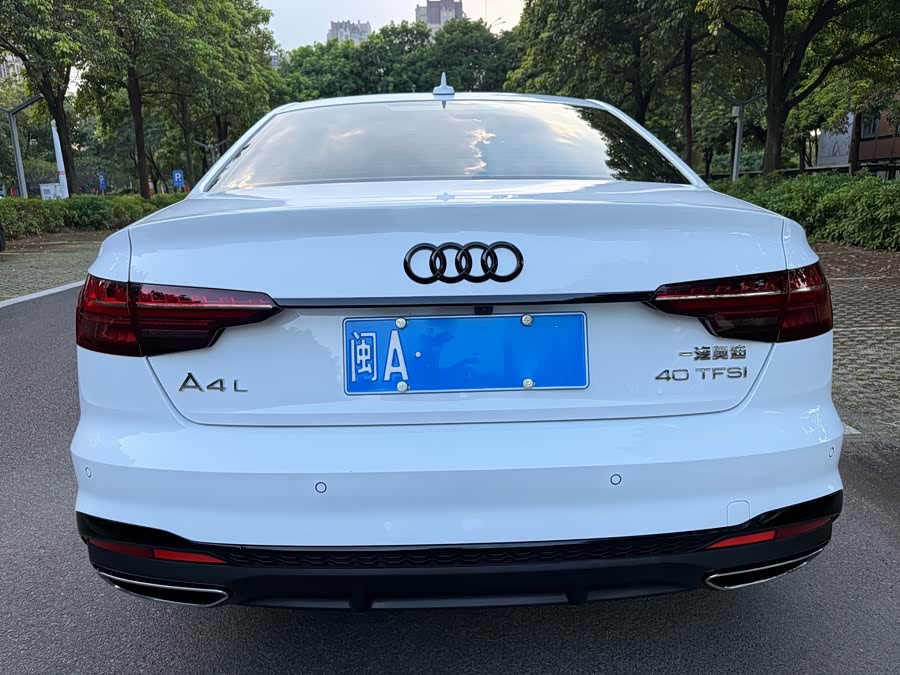 Audi A4L 2023 40 TFSI Luxury Sport - zdjęcie 5