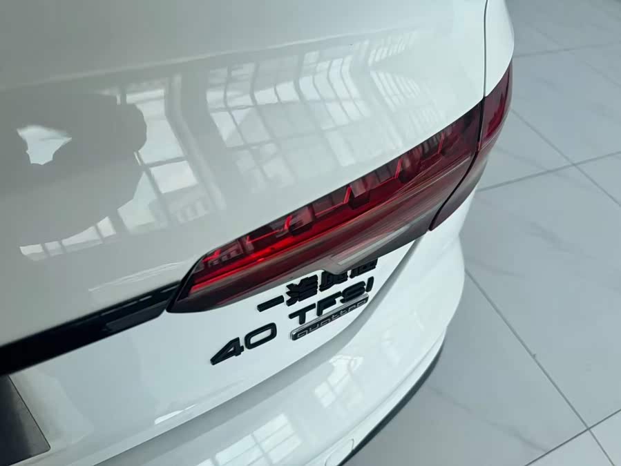 Audi A4L 2023 40 TFSI quattro Luxury Sport - zdjęcie 12