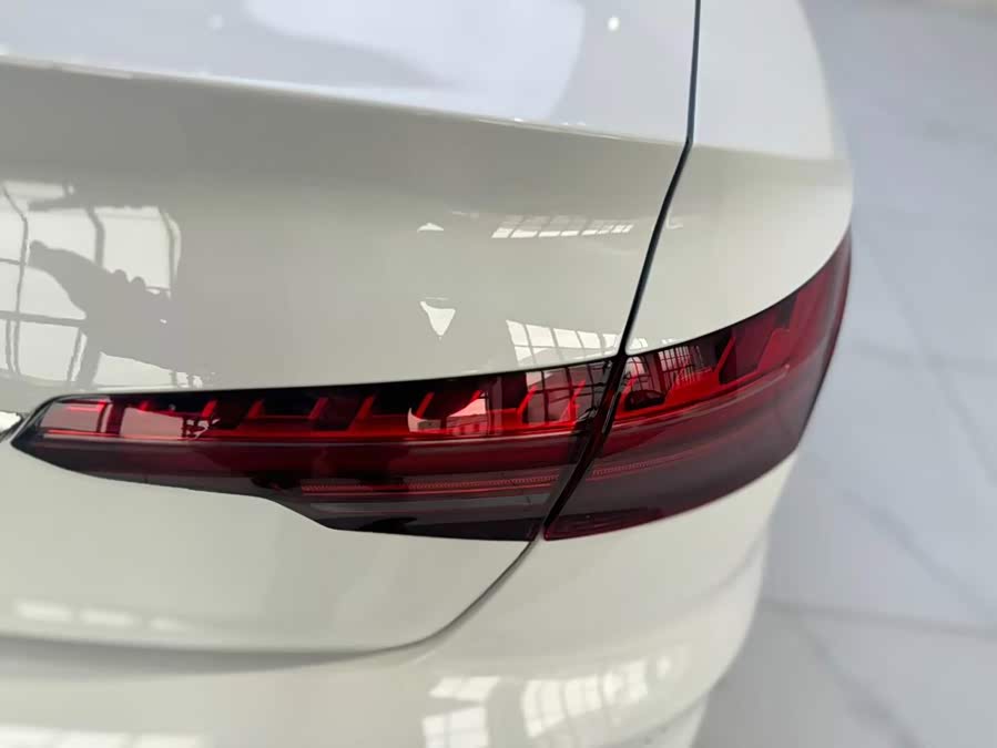 Audi A4L 2024 40 TFSI Fashion Sport - zdjęcie 13