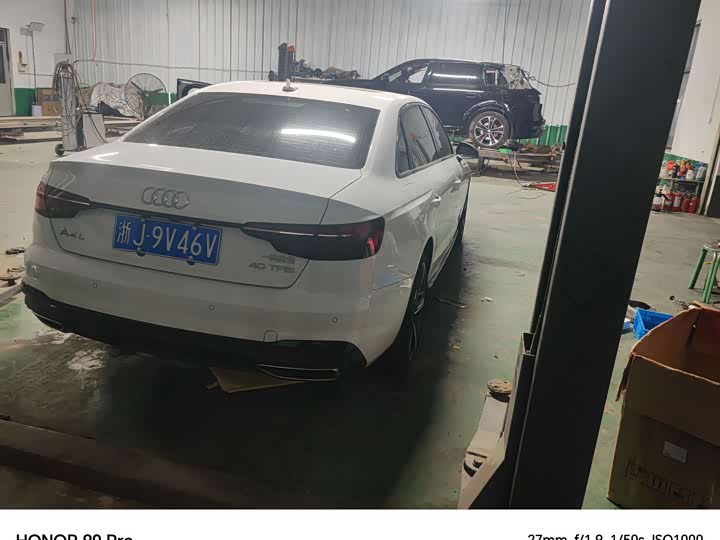 Audi A4L 2025 200 Million Enjoy Edition 40 TFSI Luxury Sport - zdjęcie 18