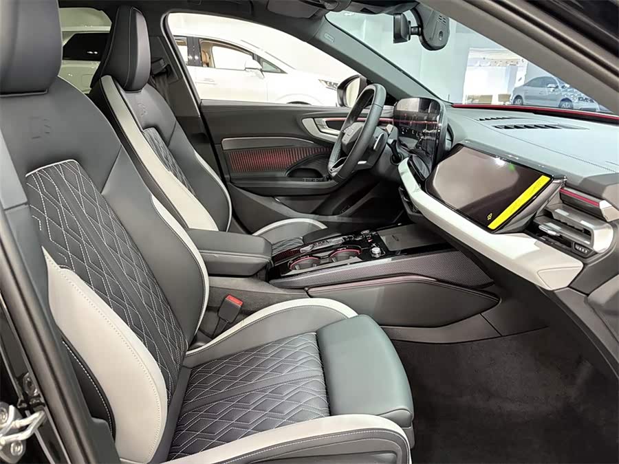 Audi A5L 2026 2.0T Sport Plus - zdjęcie 11