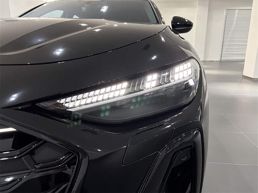 Audi A5L 2026 2.0T Sport Plus - zdjęcie 12