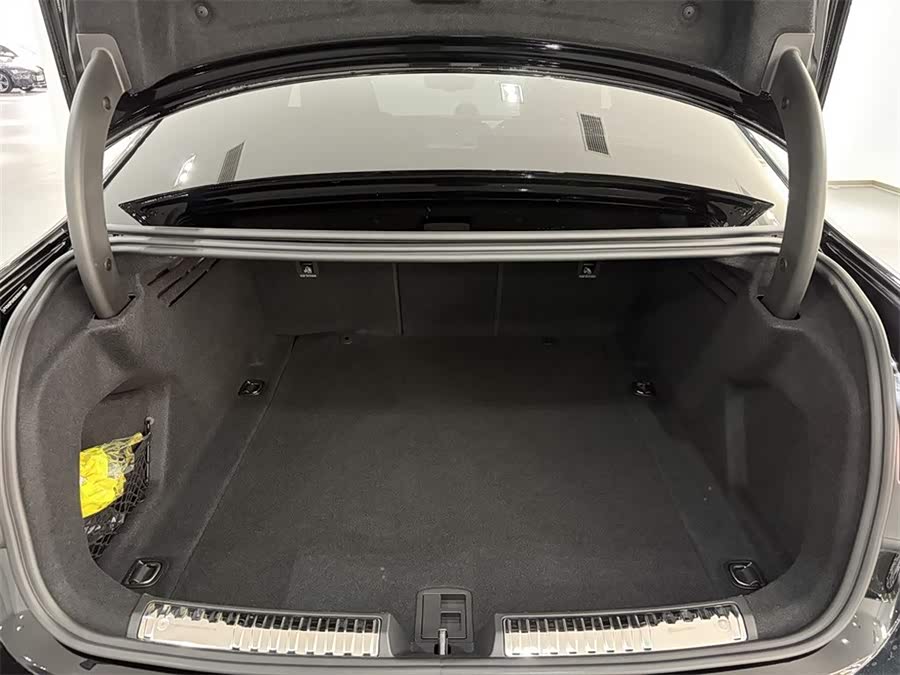 Audi A5L 2026 2.0T Sport Plus - zdjęcie 9
