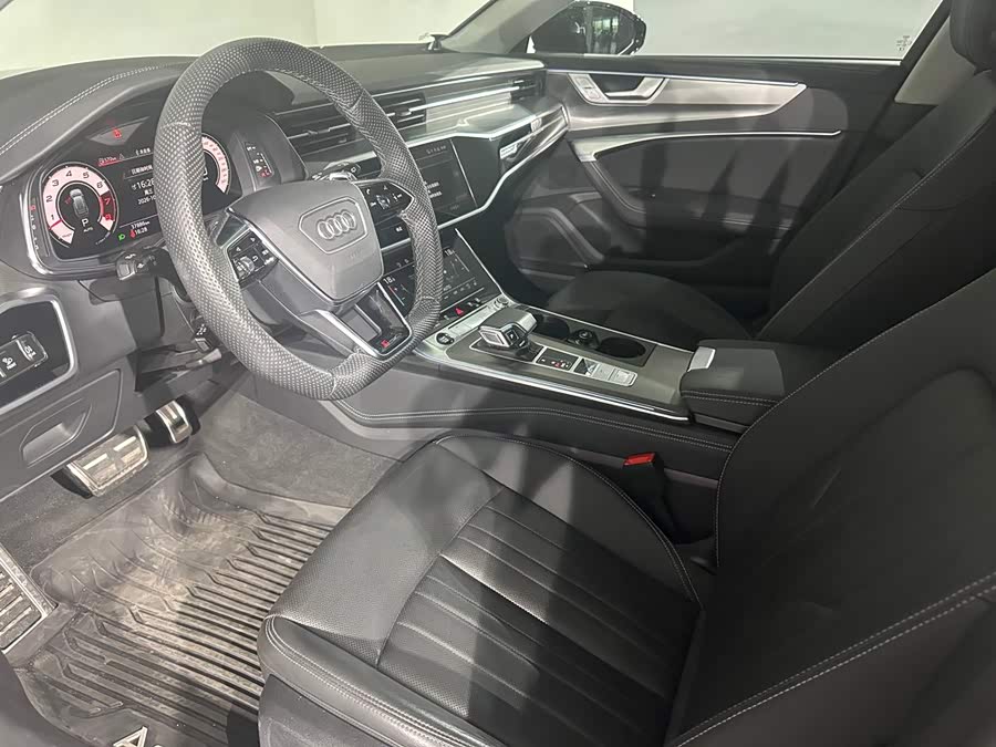 Audi A6 (Imported) 2024 Allroad Quattro 55 TFSI Luxury Off-Road Type - zdjęcie 14