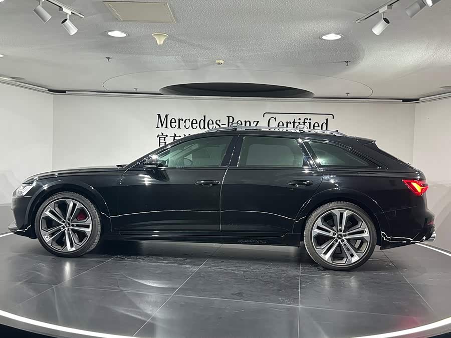 Audi A6 (Imported) 2024 Allroad Quattro 55 TFSI Luxury Off-Road Type - zdjęcie 15