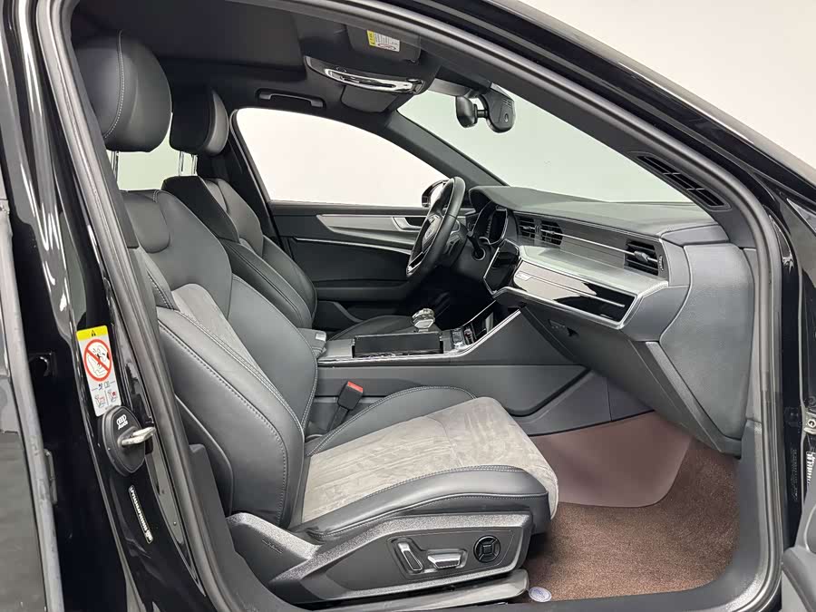Audi A6L 2023 40 TFSI Luxury Sport - zdjęcie 15