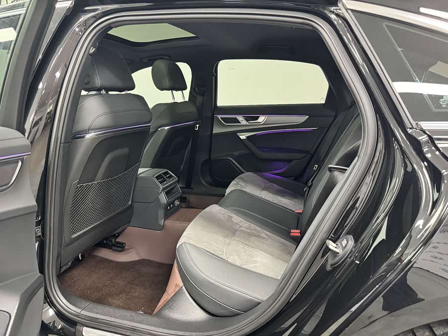 Audi A6L 2023 40 TFSI Luxury Sport - zdjęcie 17