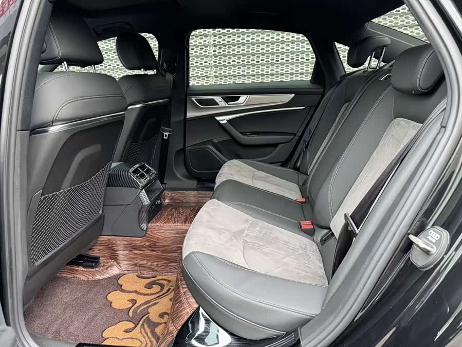 Audi A6L 2023 40 TFSI Luxury Sport - zdjęcie 6