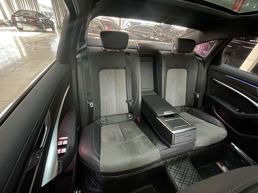 Audi A6L 2023 Facelift 45 TFSI Premium Dynamic - zdjęcie 17