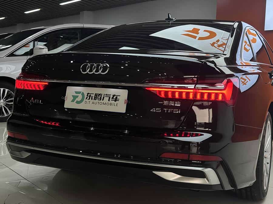 Audi A6L 2023 Facelift 45 TFSI Premium Dynamic - zdjęcie 9