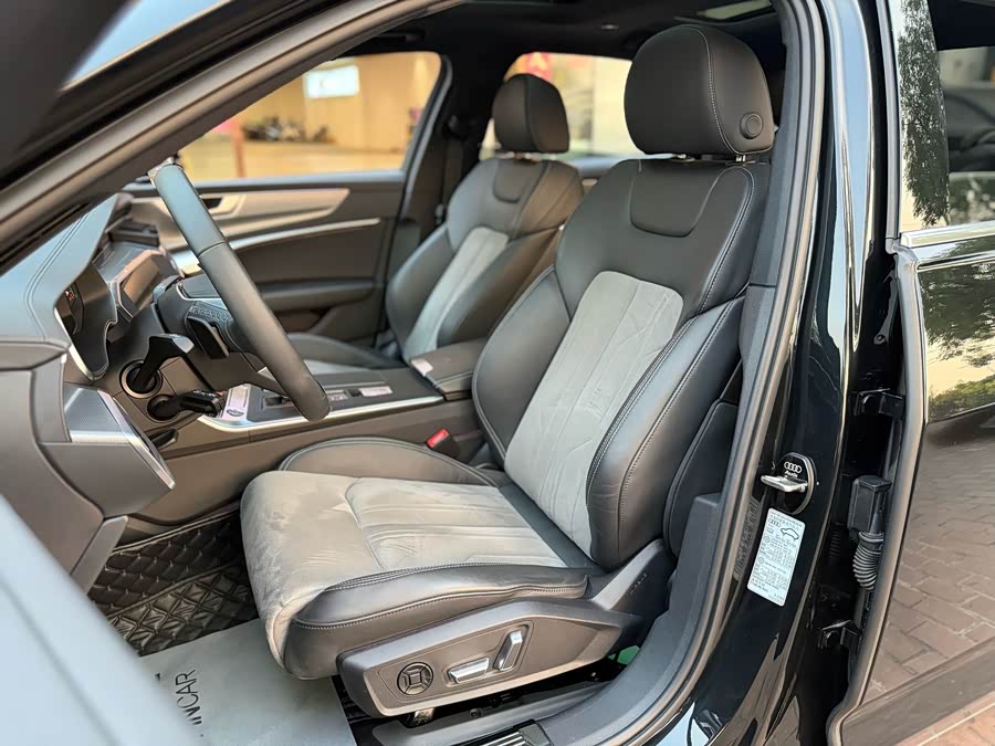 Audi A6L 2024 45 TFSI Premium Sport - zdjęcie 19