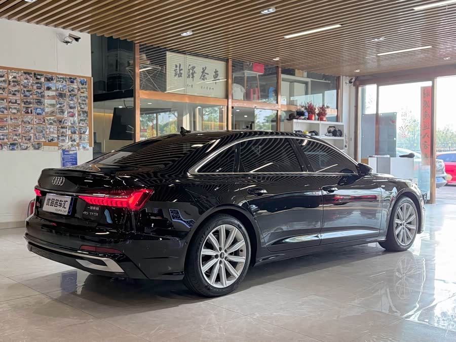 Audi A6L 2024 45 TFSI Premium Sport - zdjęcie 4