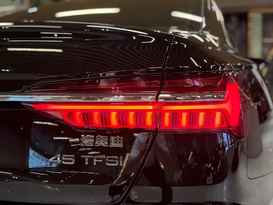 Audi A6L 2024 45 TFSI Premium Sport - zdjęcie 8
