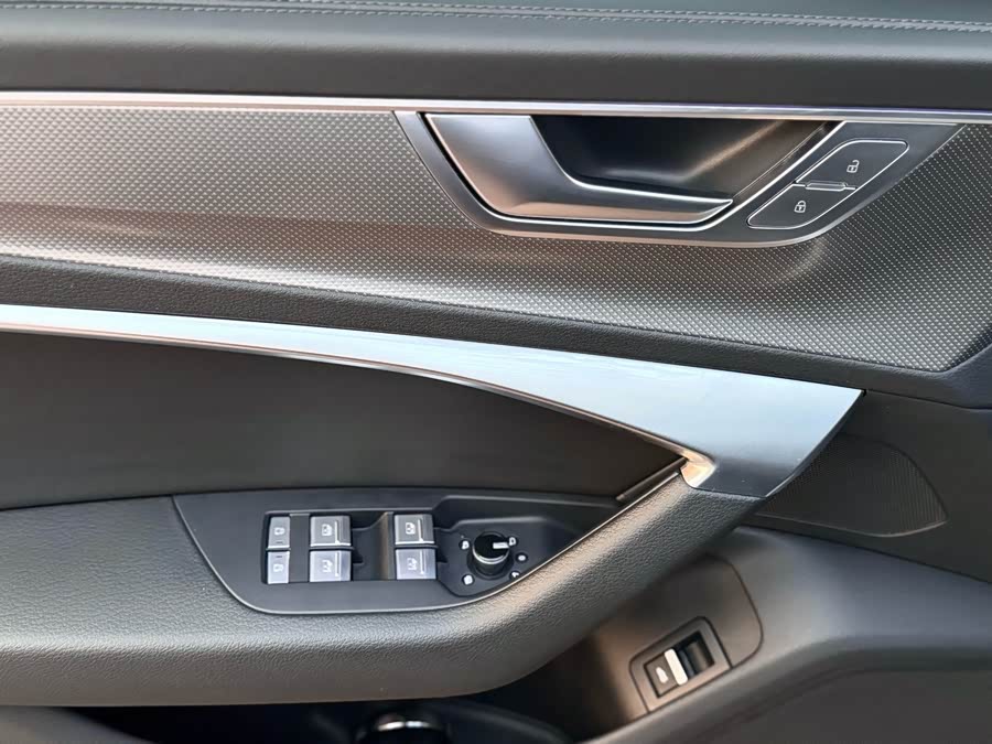 Audi A6L 2024 45 TFSI Premium Sport - zdjęcie 10