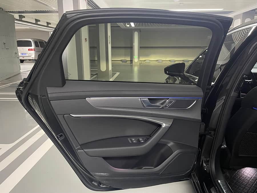 Audi A6L 2025 45 TFSI Premium Sport - zdjęcie 13